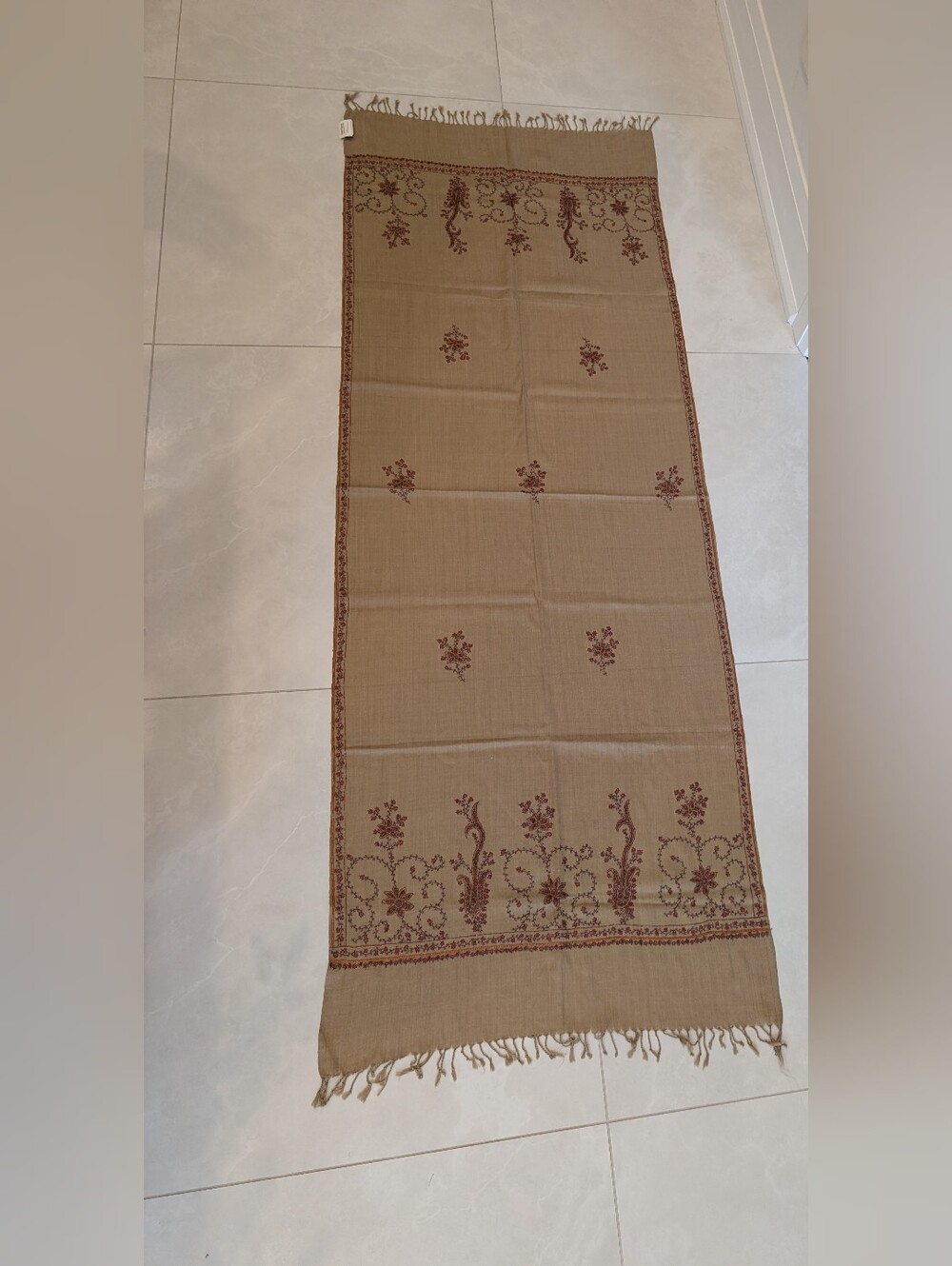 Kashmiri Hand-Embroidered Wool Dupatta/ Shawl 82 x 30 inches